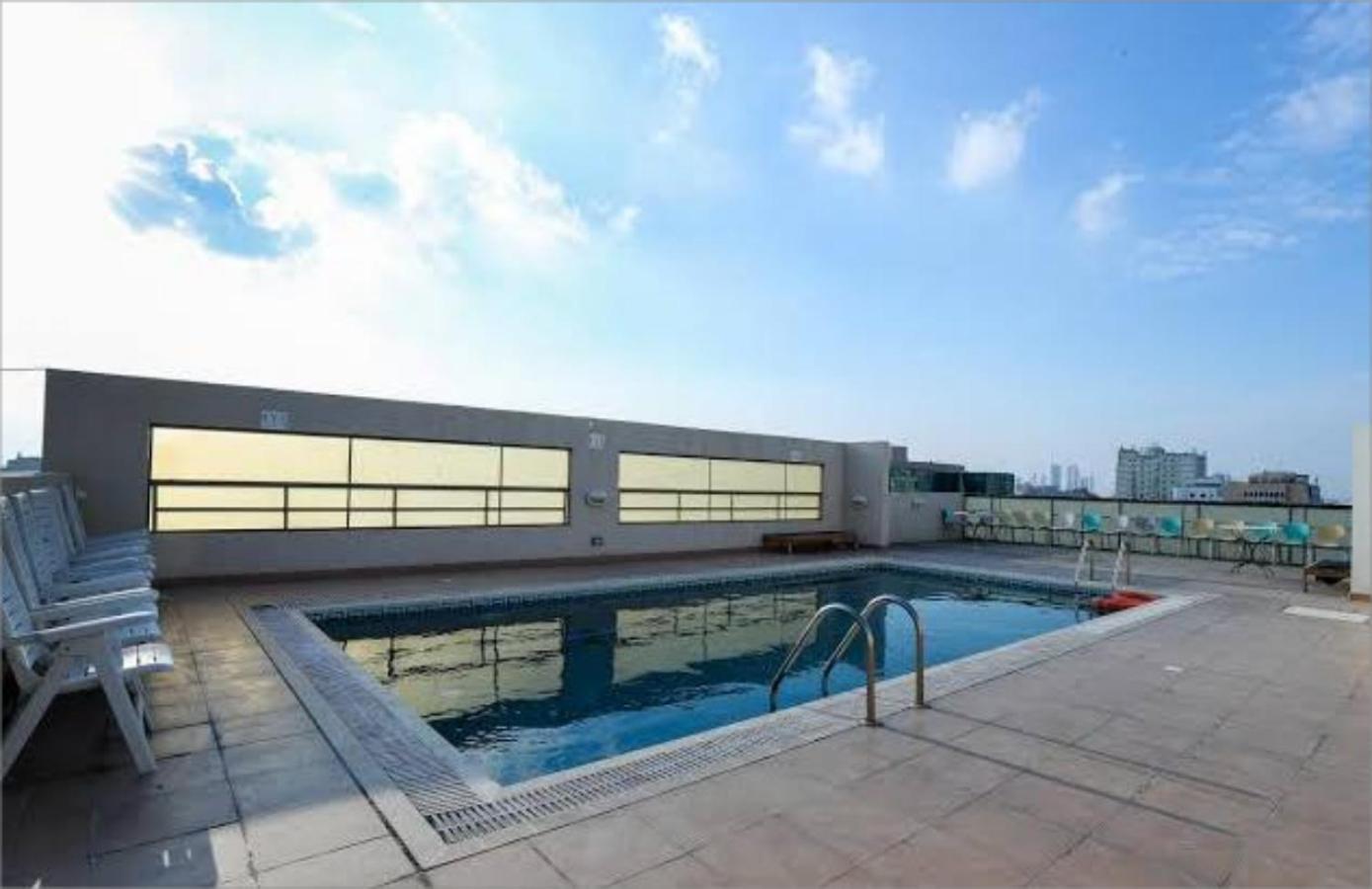 מנאמה Infinity Tower Suites Wll מראה חיצוני תמונה